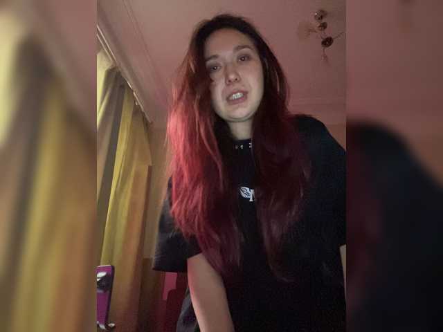 Estetka, live now on BongaCams