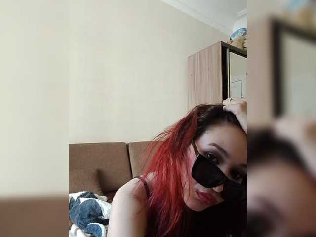 Estetka live cam on BongaCams
