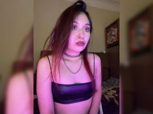 Estetka, en directo ahora en BongaCams
