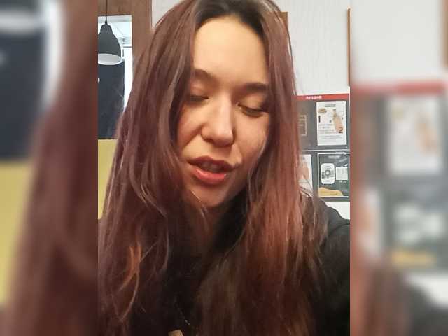 Estetka live cam on BongaCams