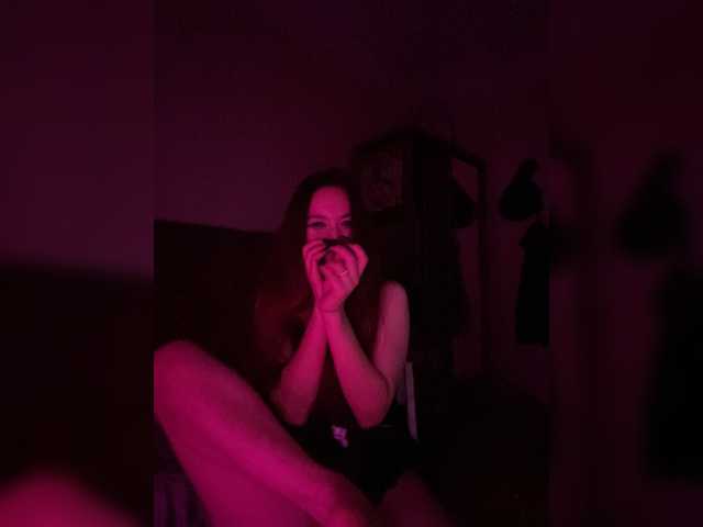 Estetka live cam on BongaCams