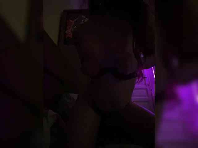 Estetka's webcam live show