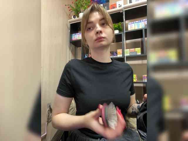 Wild-catt's cam show statistics and live stream