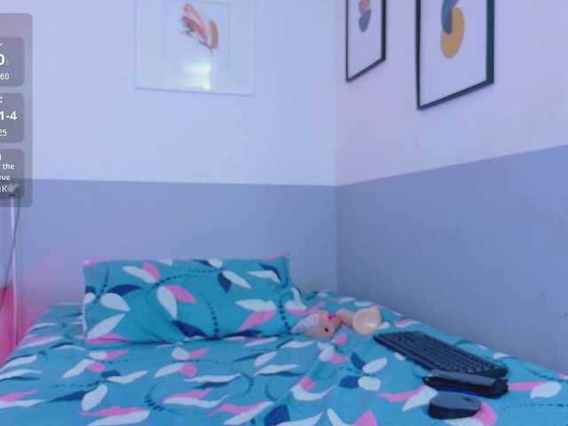 dominikk018 live cam on BongaCams