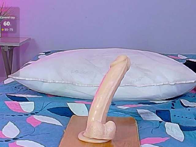 dominikk018 live cam on BongaCams