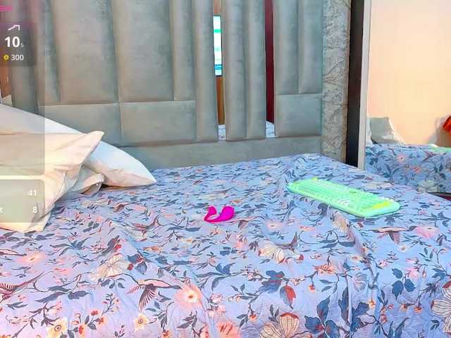 dominikk018 live cam on BongaCams
