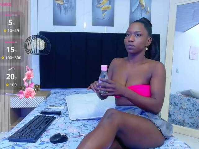 dominikk018 live cam on BongaCams