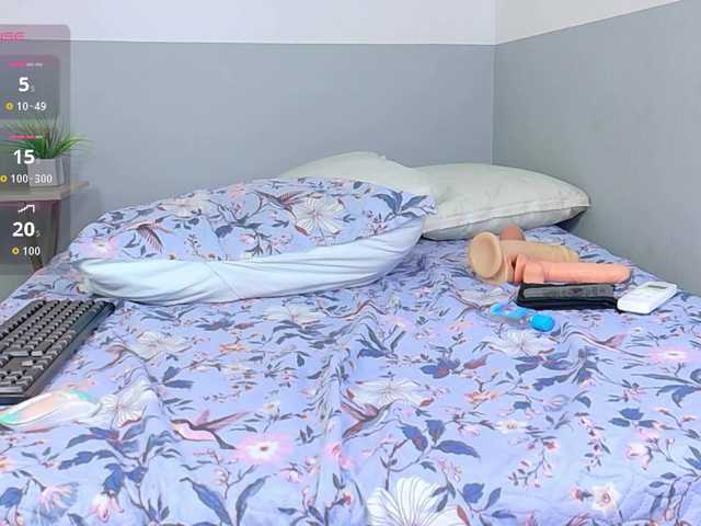 dominikk018 live cam on BongaCams