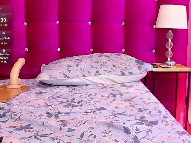 dominikk018 live cam preview
