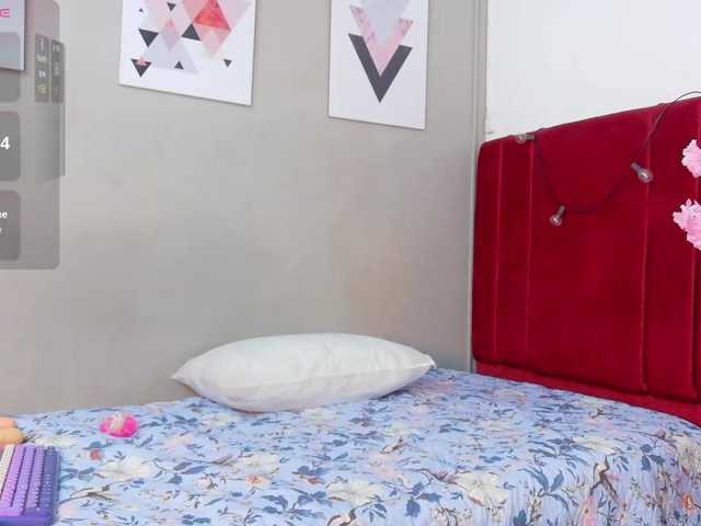 dominikk018 live cam on BongaCams