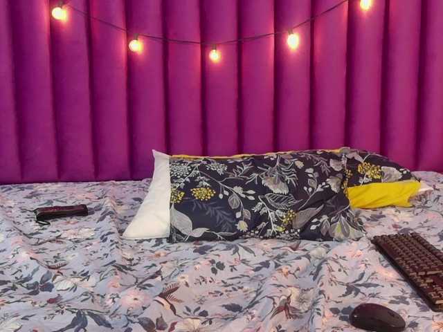 dominikk018's BongaCams show and profile