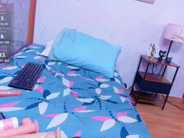 dominikk018 live cam on BongaCams