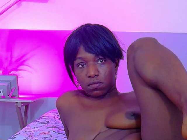 dominikk018 live cam on BongaCams