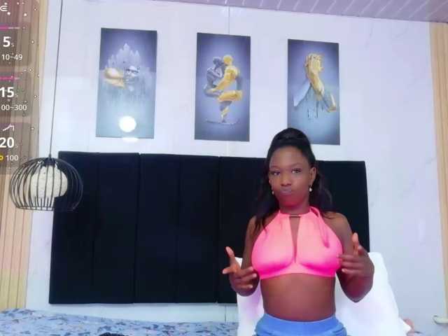 dominikk018 live cam on BongaCams