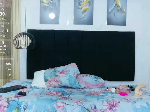 dominikk018 live cam on BongaCams