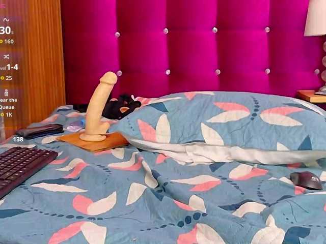 dominikk018 live cam on BongaCams