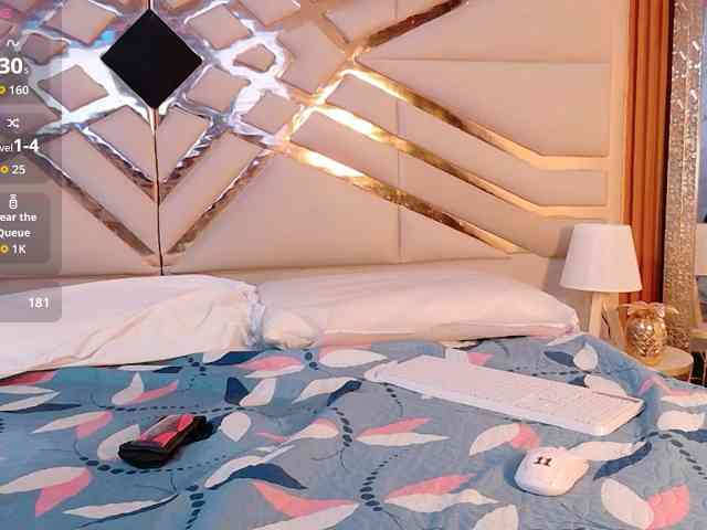 dominikk018's webcam live show