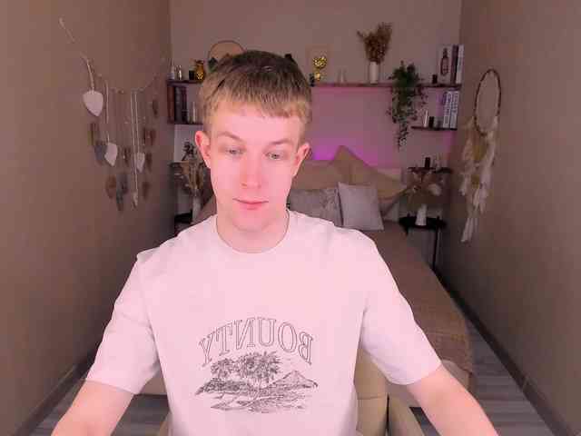 DylanNorton Live Webcam on BongaCams