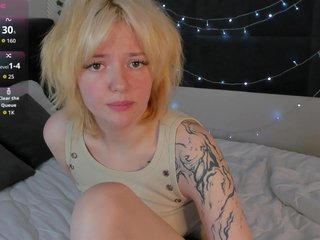 LunaaBee Porn Show