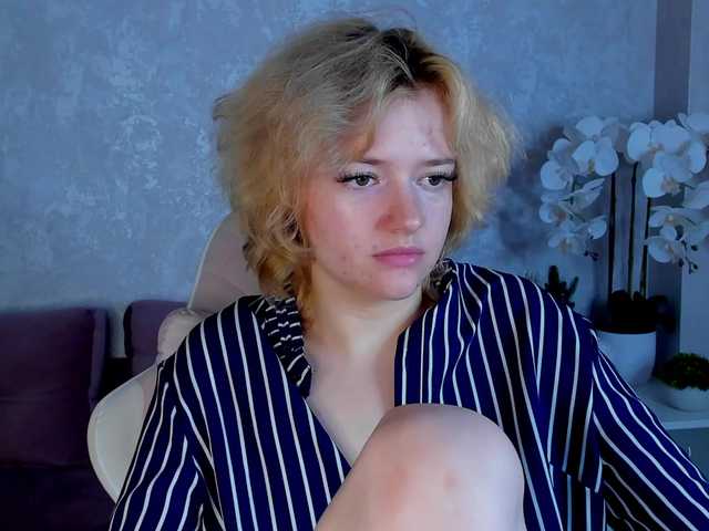 LunaaBee live cam on BongaCams