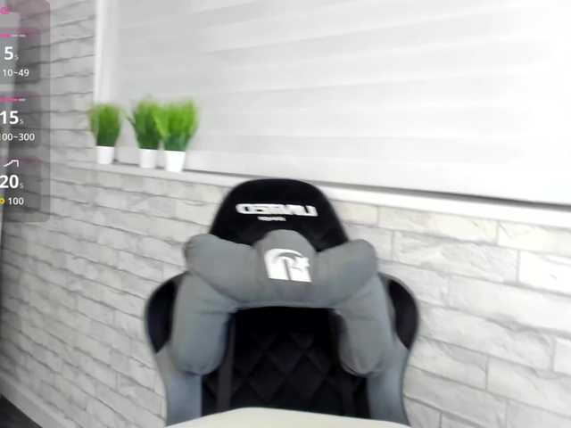 LunaaBee live cam on BongaCams