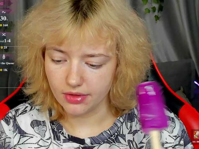 LunaaBee live cam on BongaCams