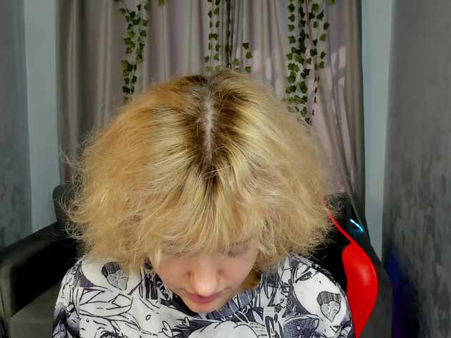 LunaaBee live cam on BongaCams