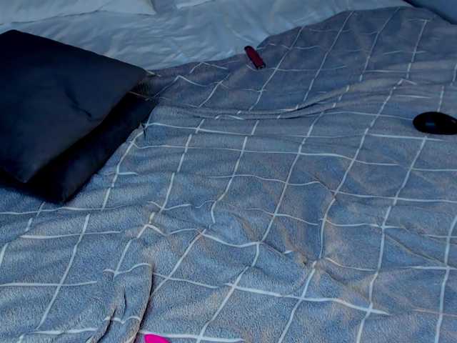 LunaaBee live cam on BongaCams