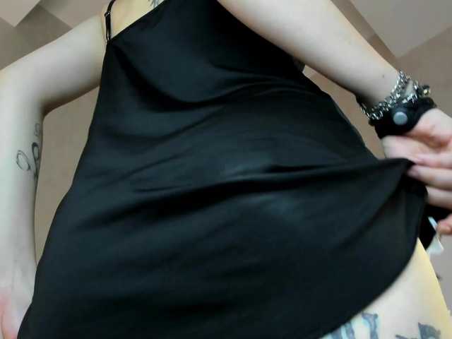LunaaBee live cam on BongaCams