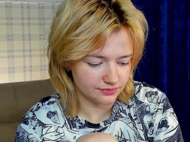 LunaaBee live cam on BongaCams