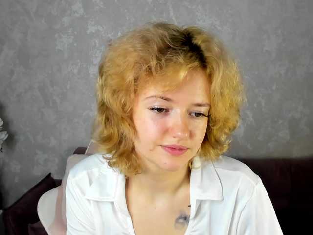LunaaBee live cam on BongaCams
