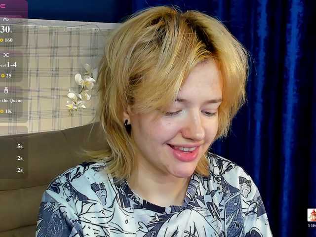 LunaaBee live cam on BongaCams