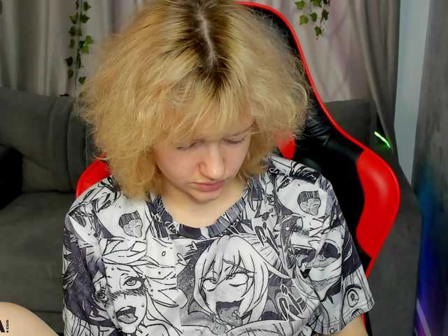 LunaaBee live cam on BongaCams