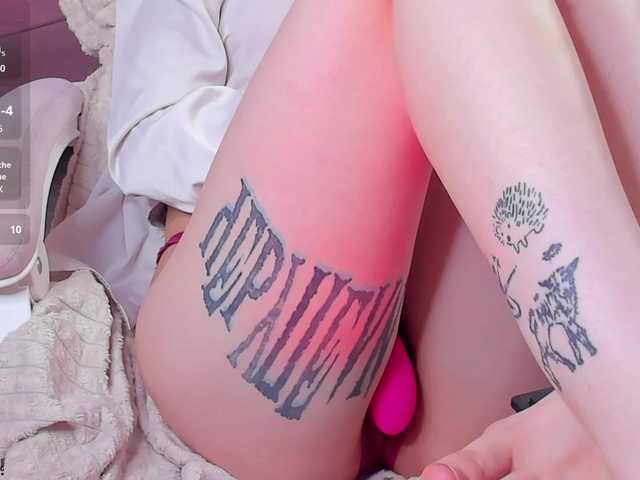 LunaaBee live cam on BongaCams