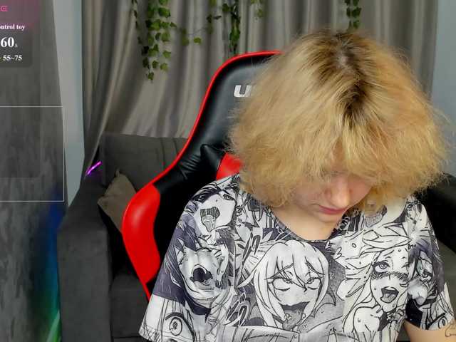 LunaaBee live cam on BongaCams