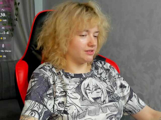 LunaaBee live cam on BongaCams