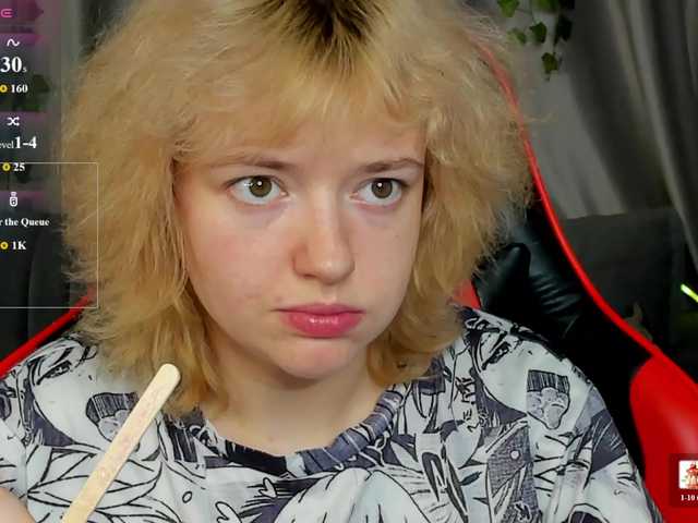 LunaaBee live cam on BongaCams