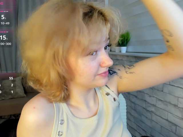 LunaaBee live cam on BongaCams