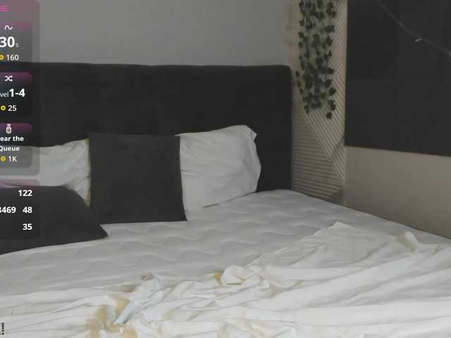 LunaaBee live cam on BongaCams
