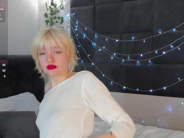в попе у LunaaBee