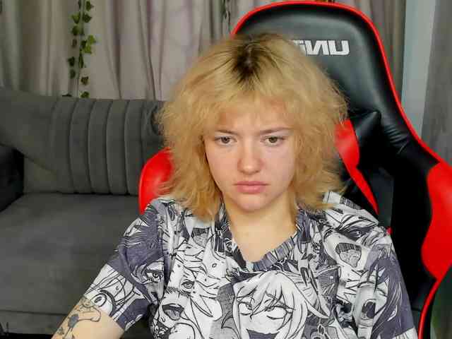 LunaaBee webcam