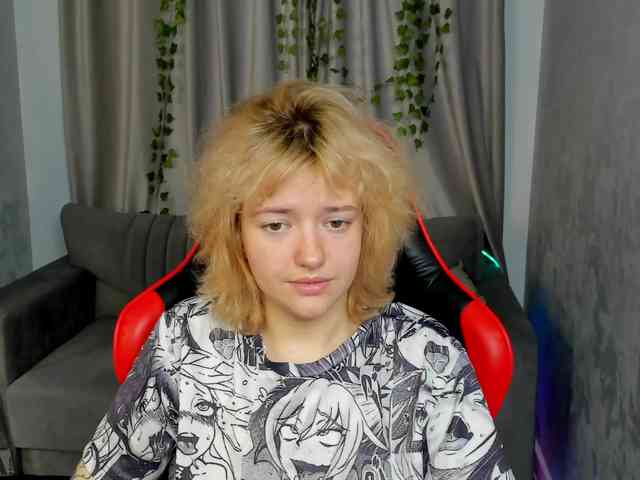 LunaaBee webcam