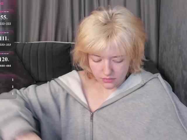 LunaaBee webcam