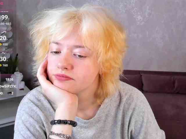 LunaaBee webcam