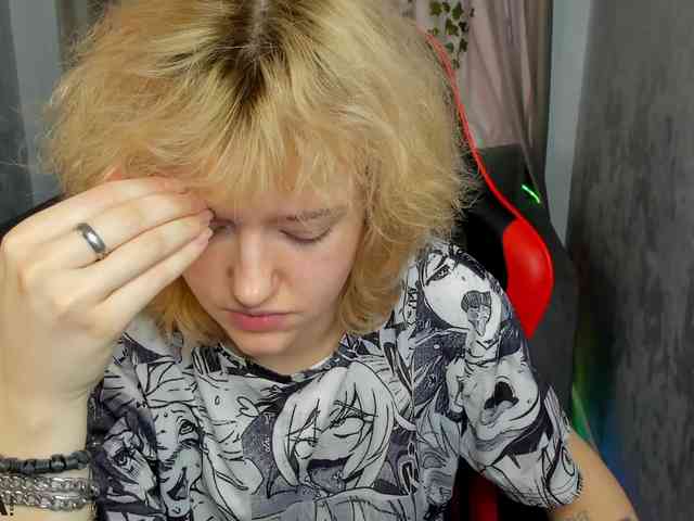 LunaaBee webcam