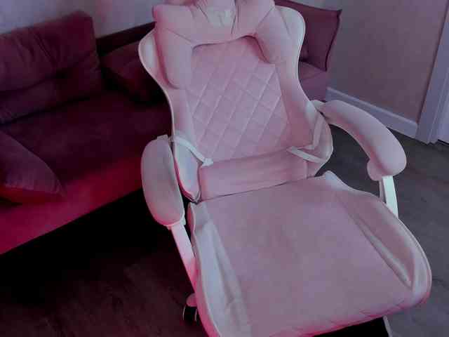 LunaaBee webcam