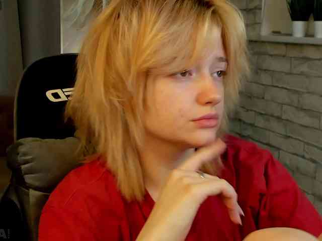 LunaaBee webcam