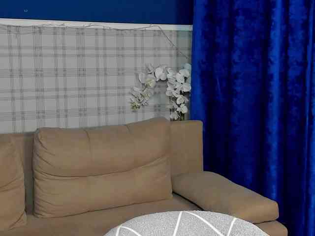 LunaaBee webcam