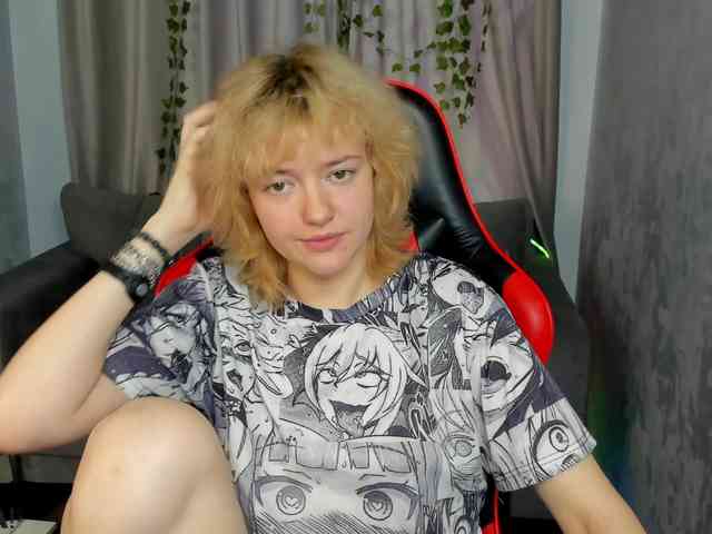 LunaaBee webcam