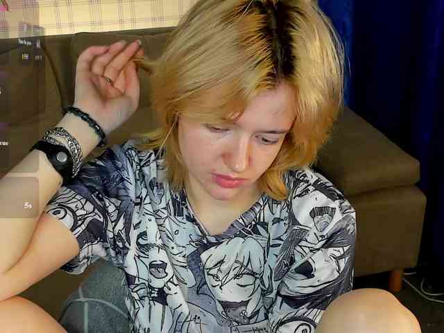 LunaaBee webcam